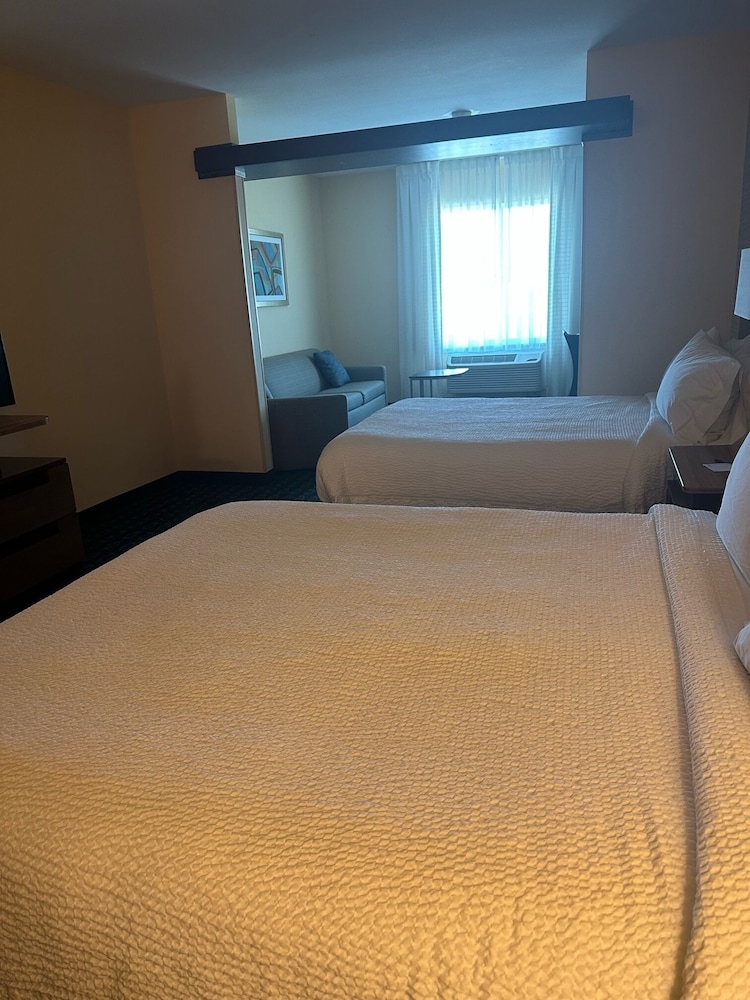 Suite, Multiple Beds photo 3