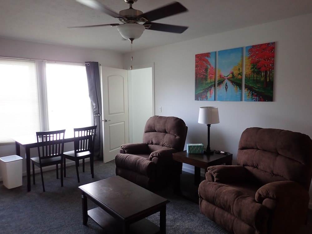 Suite, Ensuite (Room 204 - Ruth's Suite)