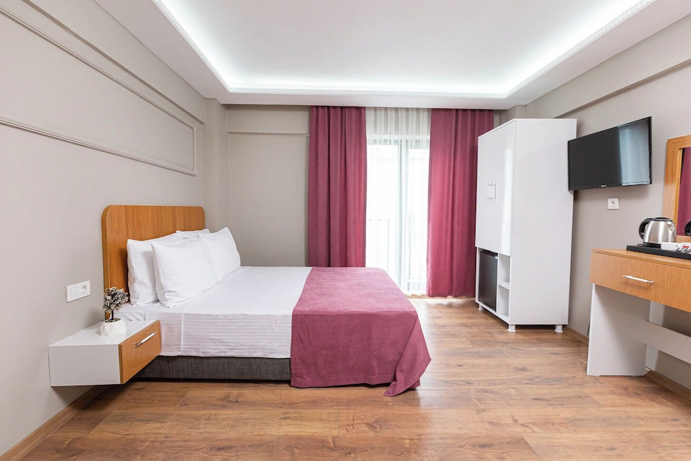 Standard Double Room, 1 Queen Bed photo 2