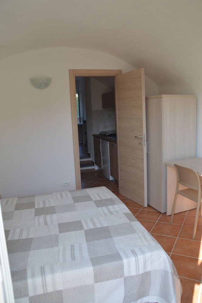 Family Quadruple Room, 2 Bedrooms, Kitchenette, Ground Floor photo 2
