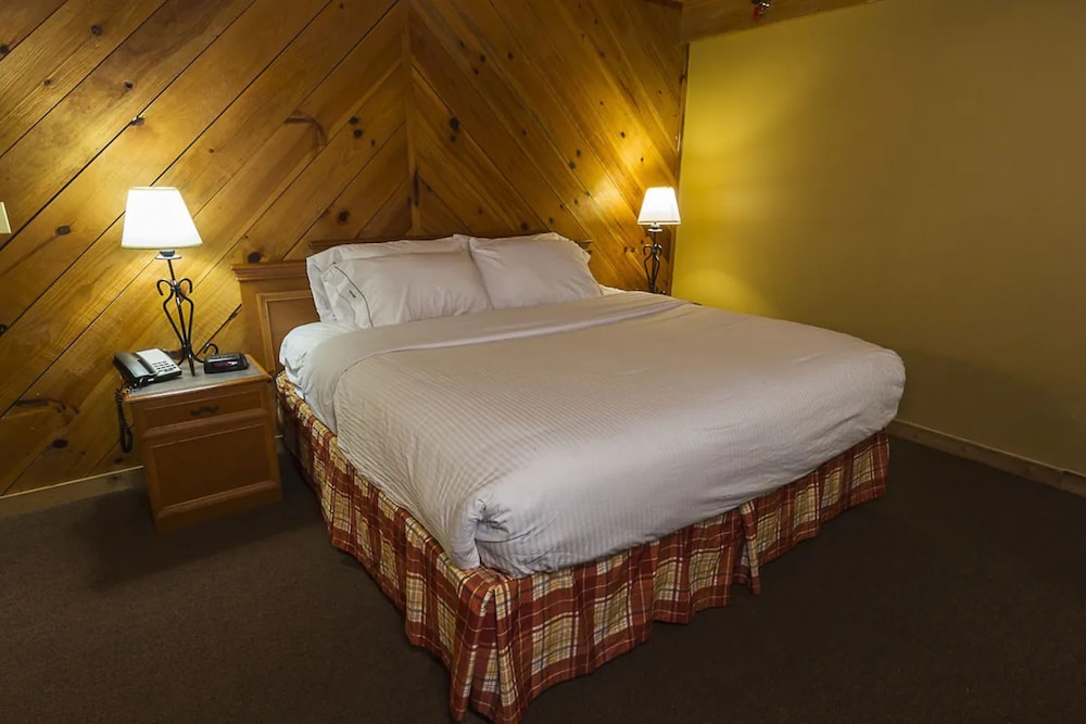 King Suite - Photo 1
