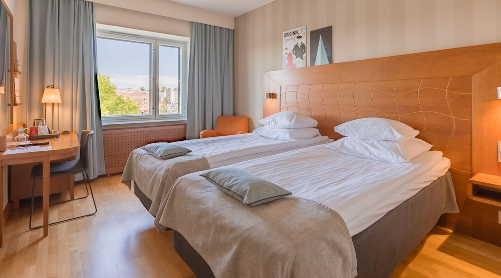 Standard Twin Room (extra bed possibility)