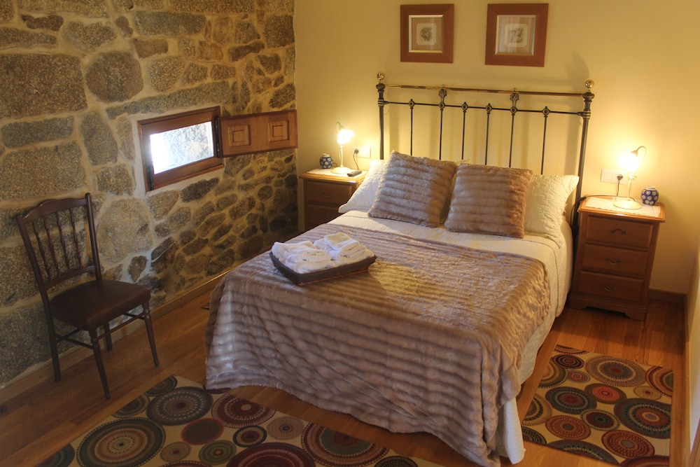 Habitación Doble con Balcón (A Revolta)