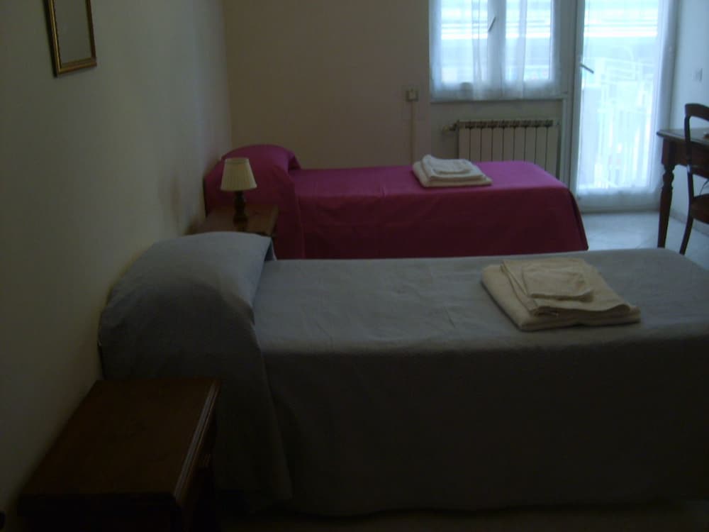 Single Room photo 1