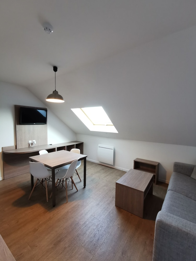Comfort Studio Suite, 1 Queen Bed, Kitchenette photo 3