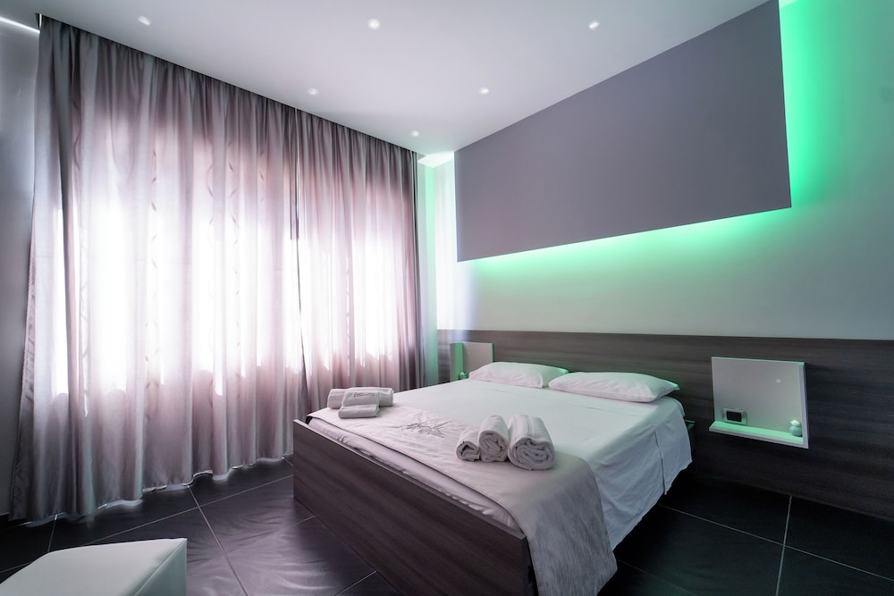 Standard Room, Annex Building