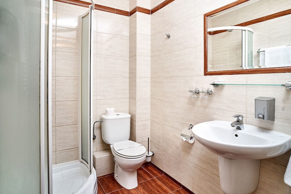 Twin Room - Photo 4