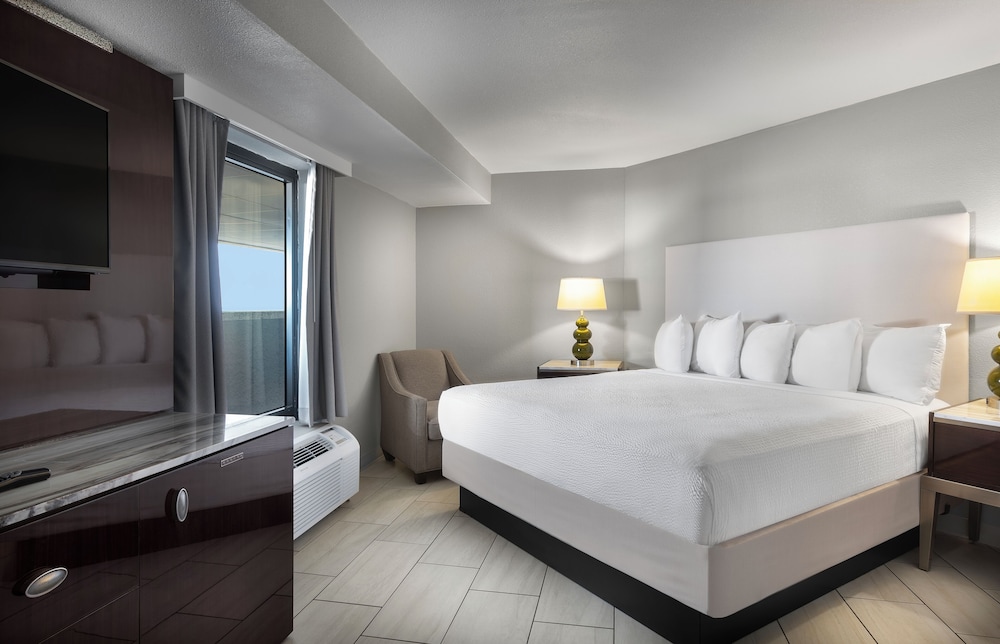 Premium Suite, Kitchen, Ocean View - Photo 3