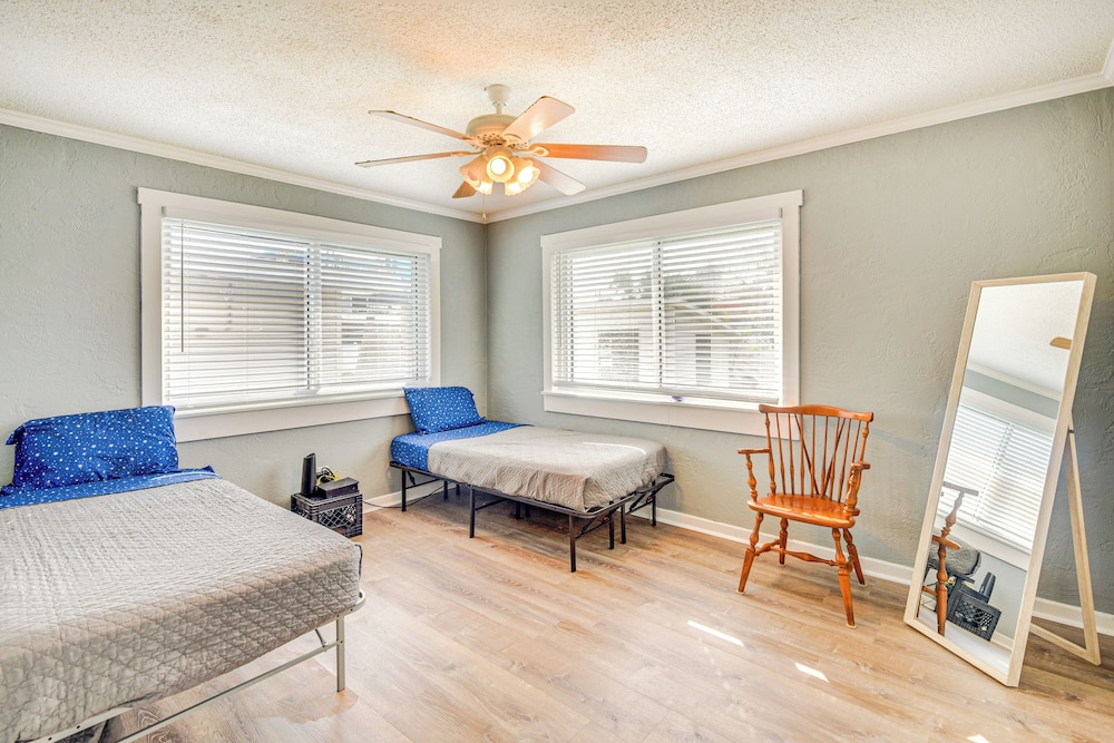 House (2 Bedrooms) photo 2