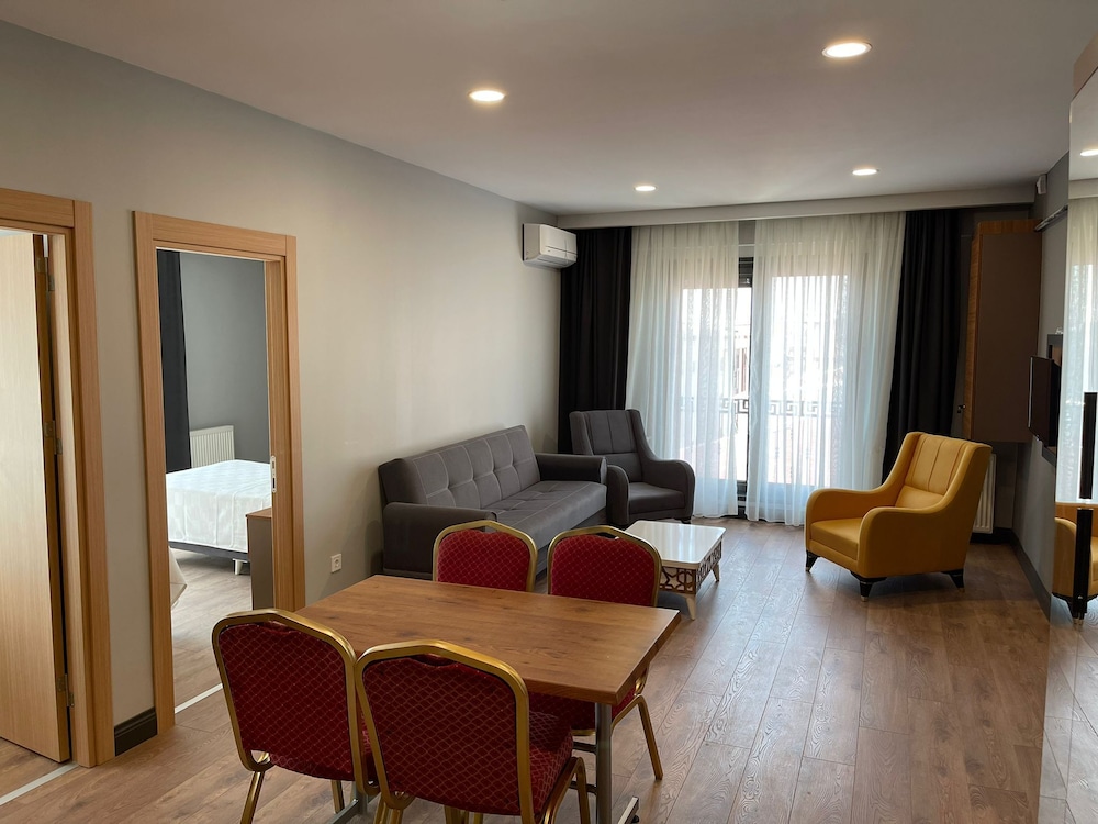 Family Apartment photo 1