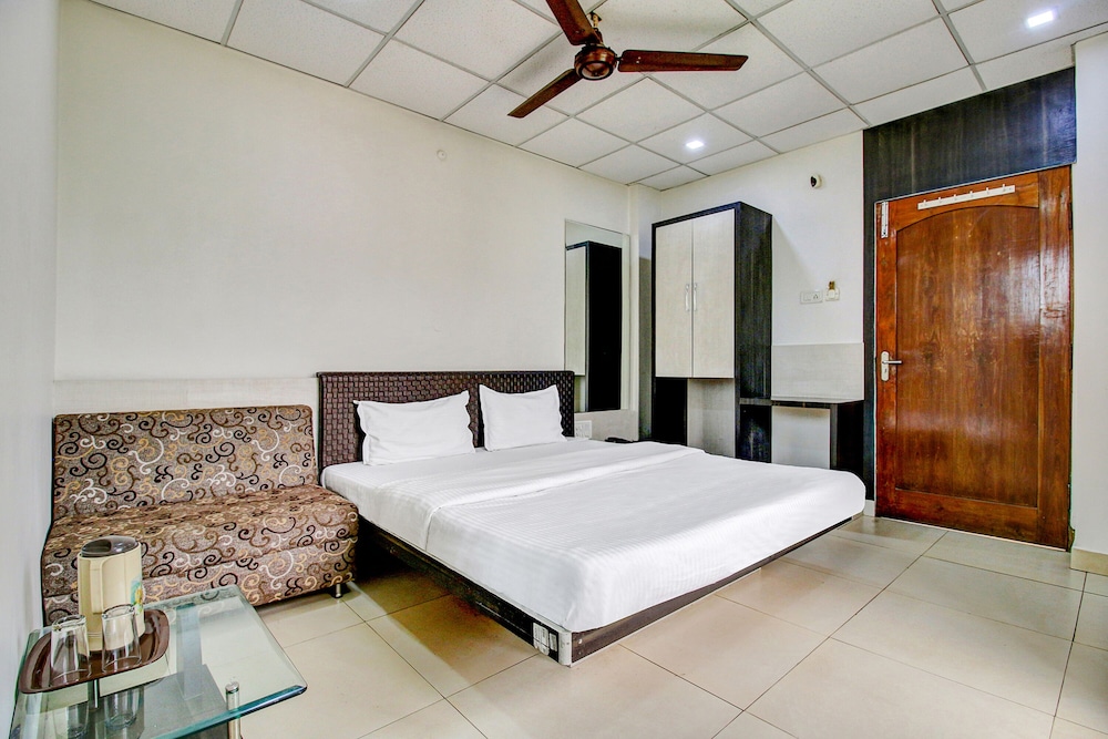 Deluxe Room - Photo 1