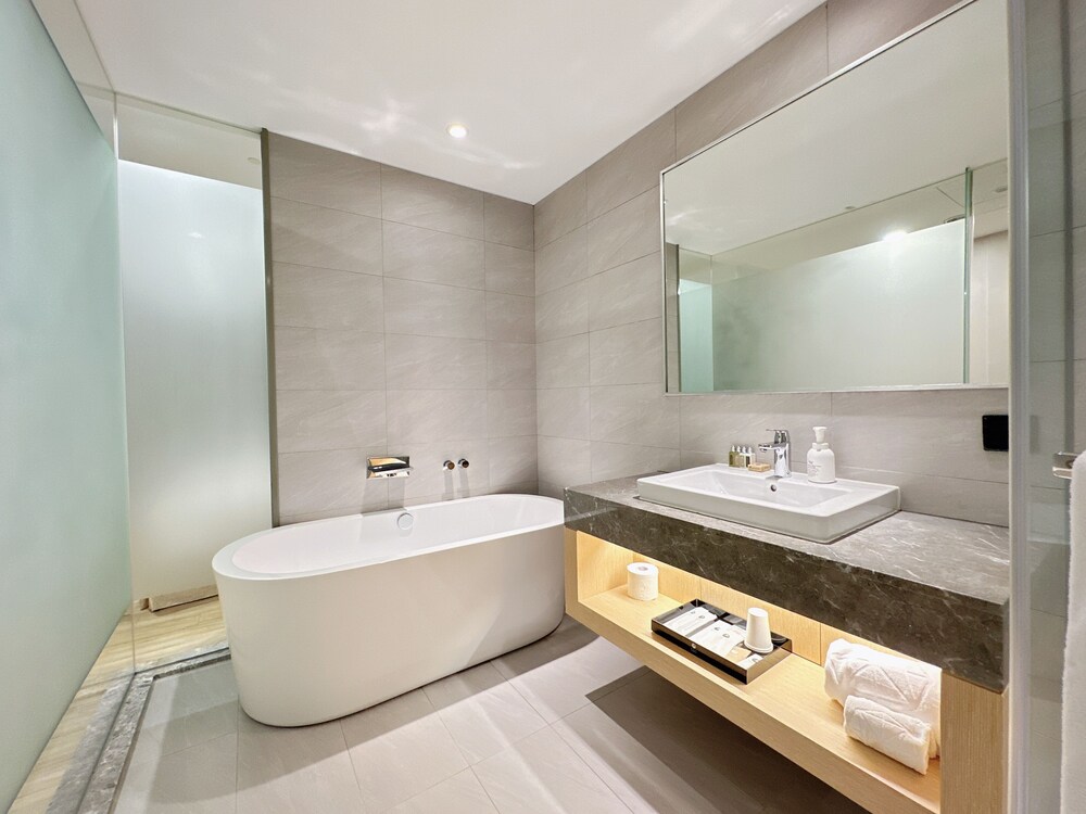 Premium Double Room (With Parking) photo 2
