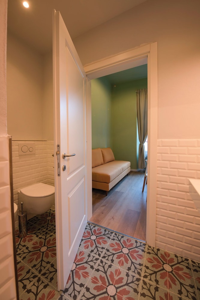 Deluxe Triple Room, Balcony photo 3