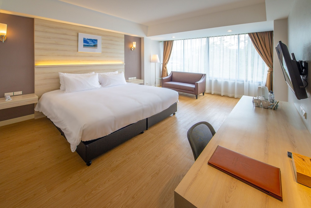 Deluxe Double Room, 1 King Bed photo 1