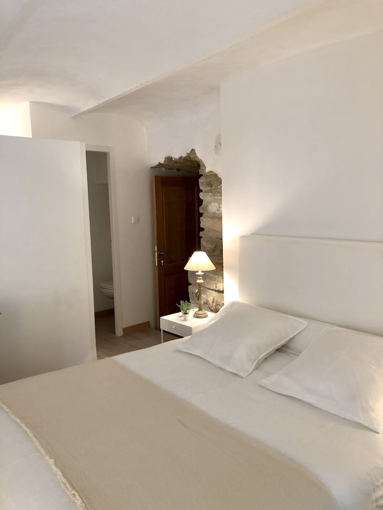 Comfort Double Room (Coquet) - Photo 23