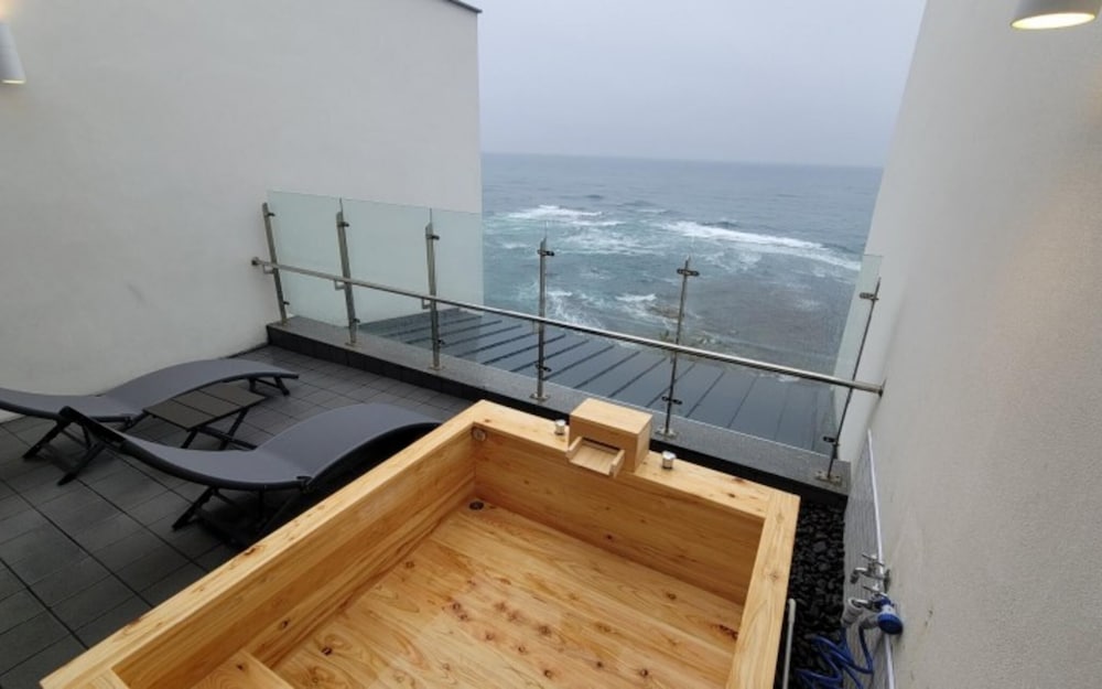 Room (Suite Ocean View (Rooms 301-304)) photo 3