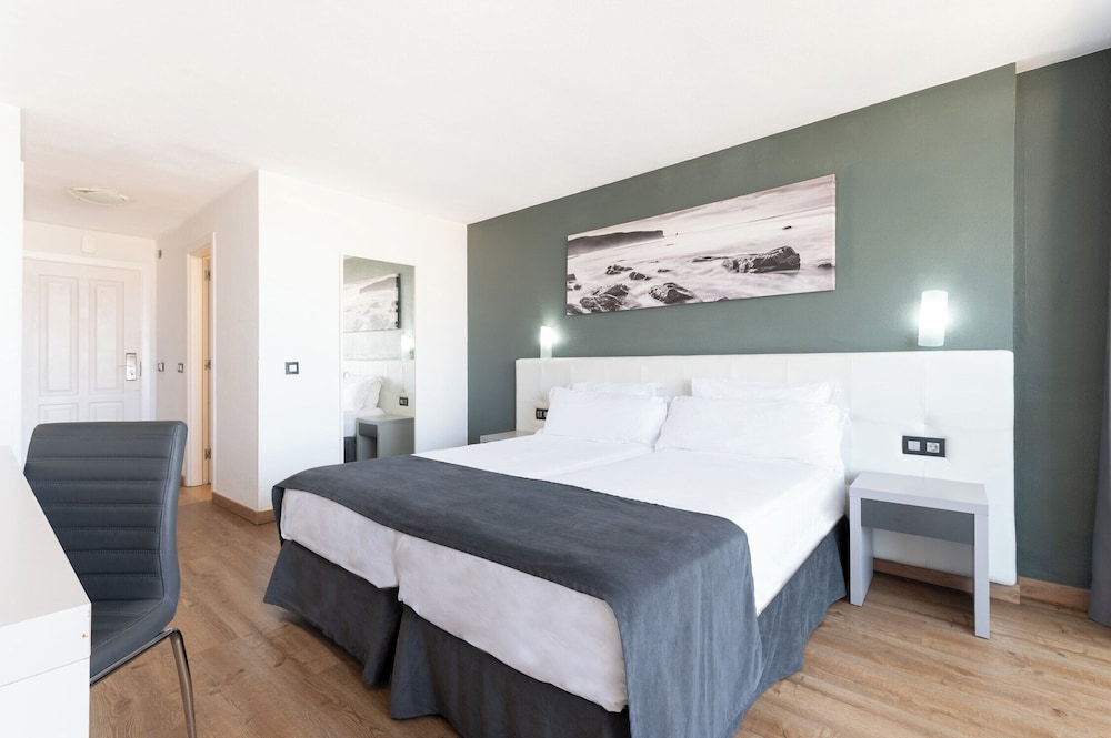 Available room