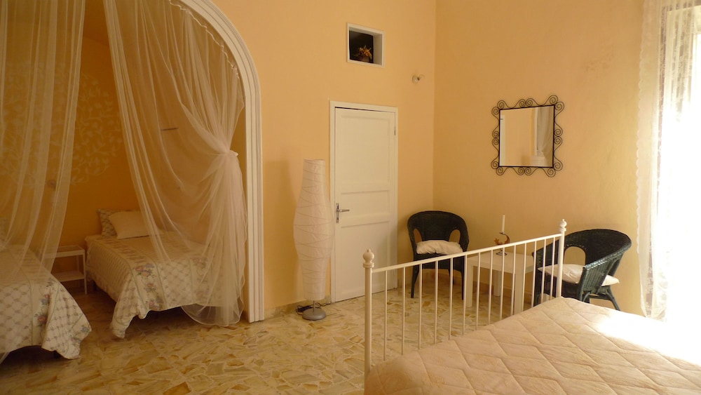 Comfort Quadruple Room, Private Bathroom, Garden Area