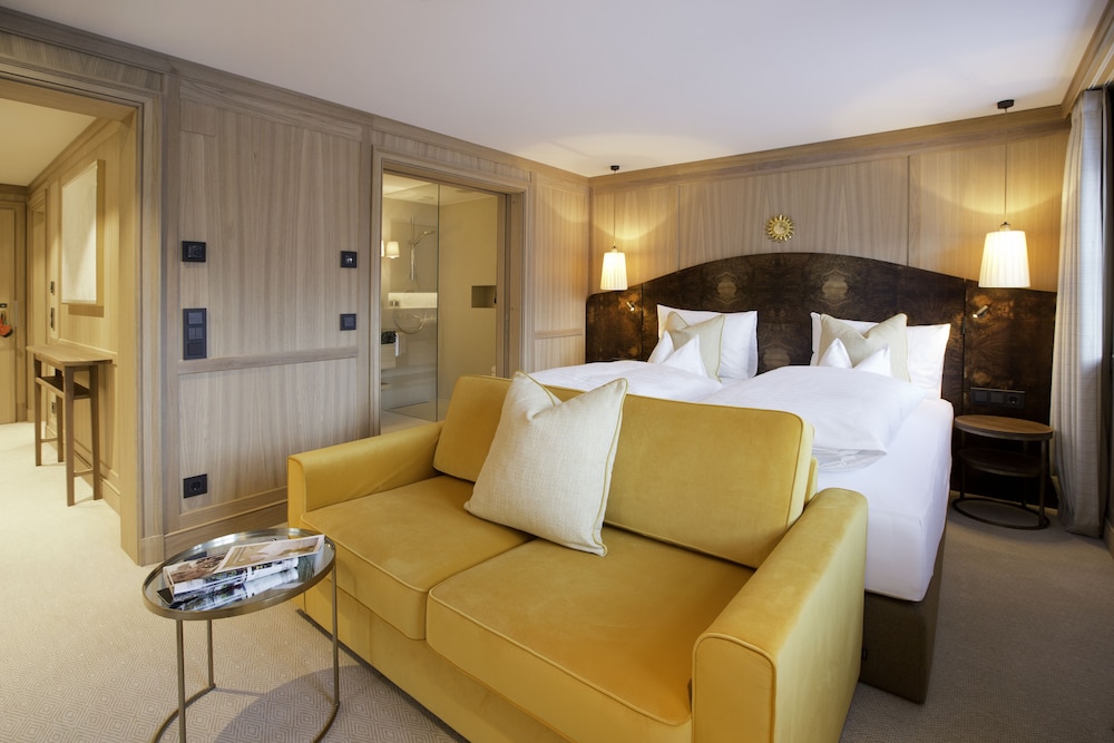Premium Suite
