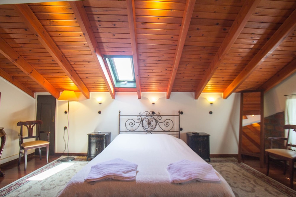Suite (Top Floor) photo 3