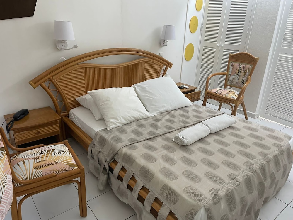 Double Room, Ensuite - Photo 8