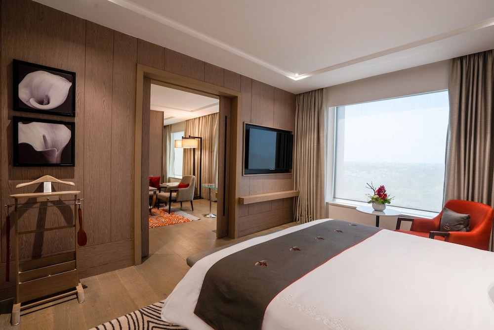 Executive Suite, 1 King Bed photo 3