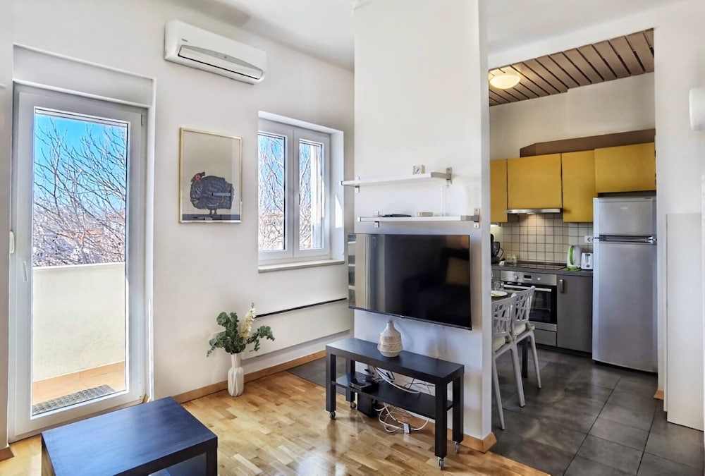 Studio (Sol - City Centar - Sa2(3))