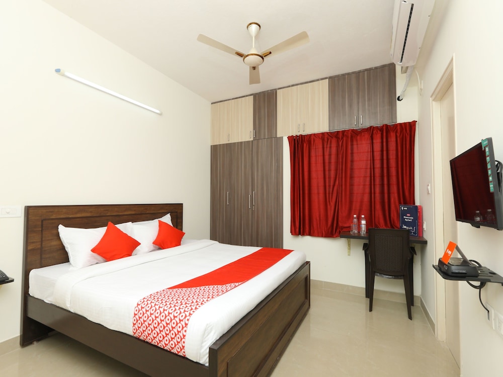 Double or Twin Room, 1 King Bed photo 1
