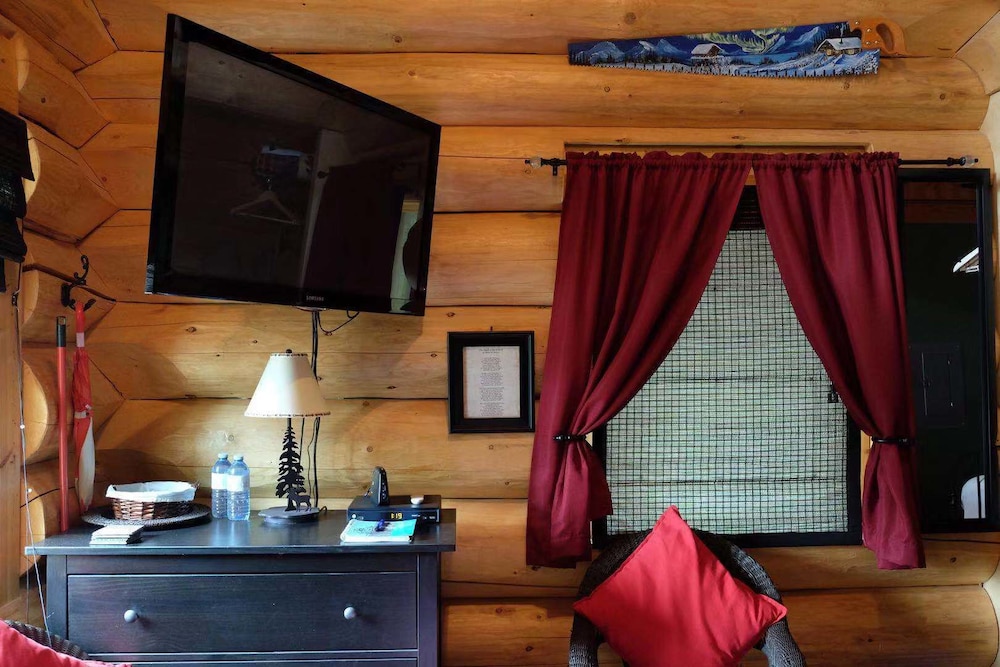 Midnight Sun Cabin photo 3