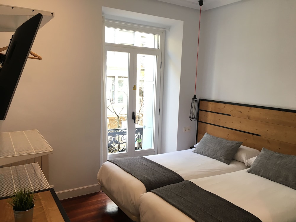 Superior Double Room, City View, Beachside photo 2