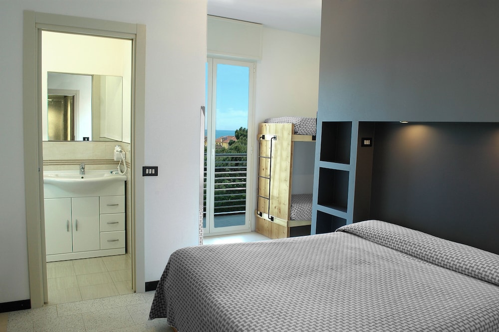 Family Room, Sea View - Photo 1