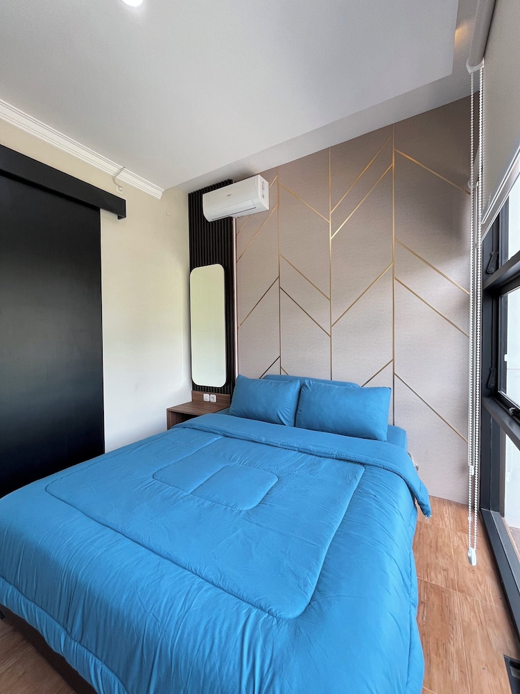 House (2 Bedrooms) photo 2