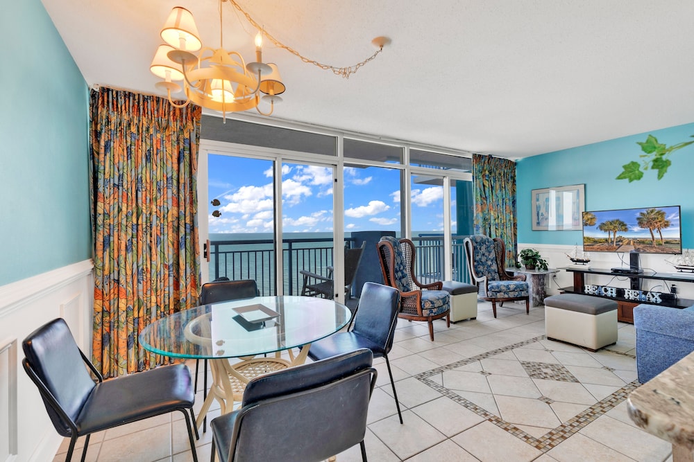 Signature Condo, 2 Bedrooms, Balcony, Beach View