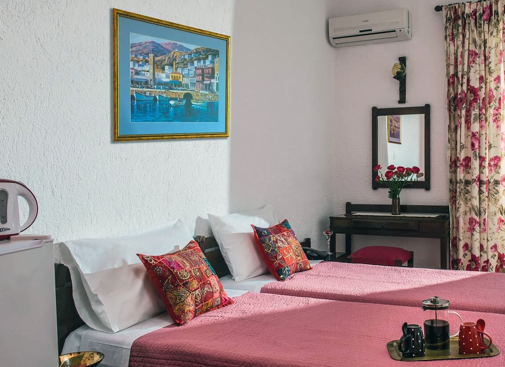 Economy Double or Twin Room, Courtyard View