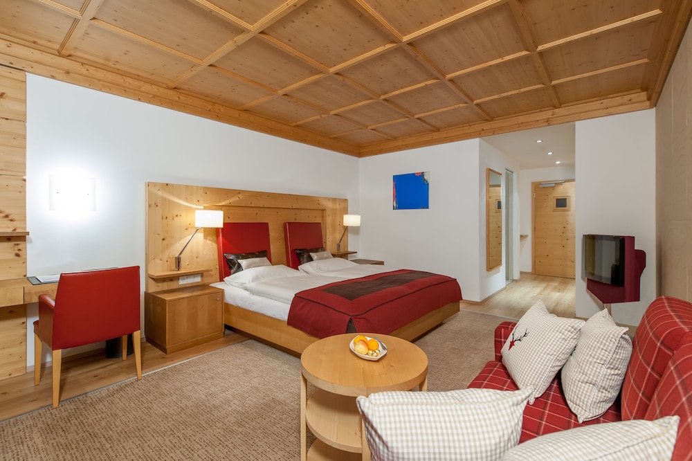 Double Room, Balcony, Mountain View (incl. free entrance AQUA Dome) photo 3
