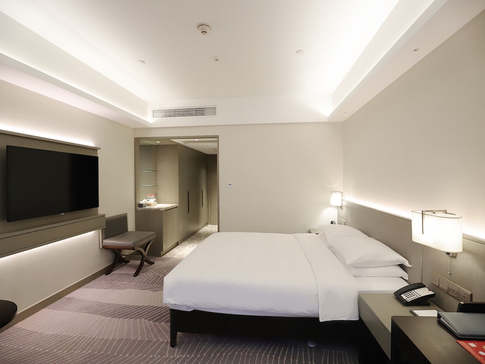 King Bed Club - Photo 4