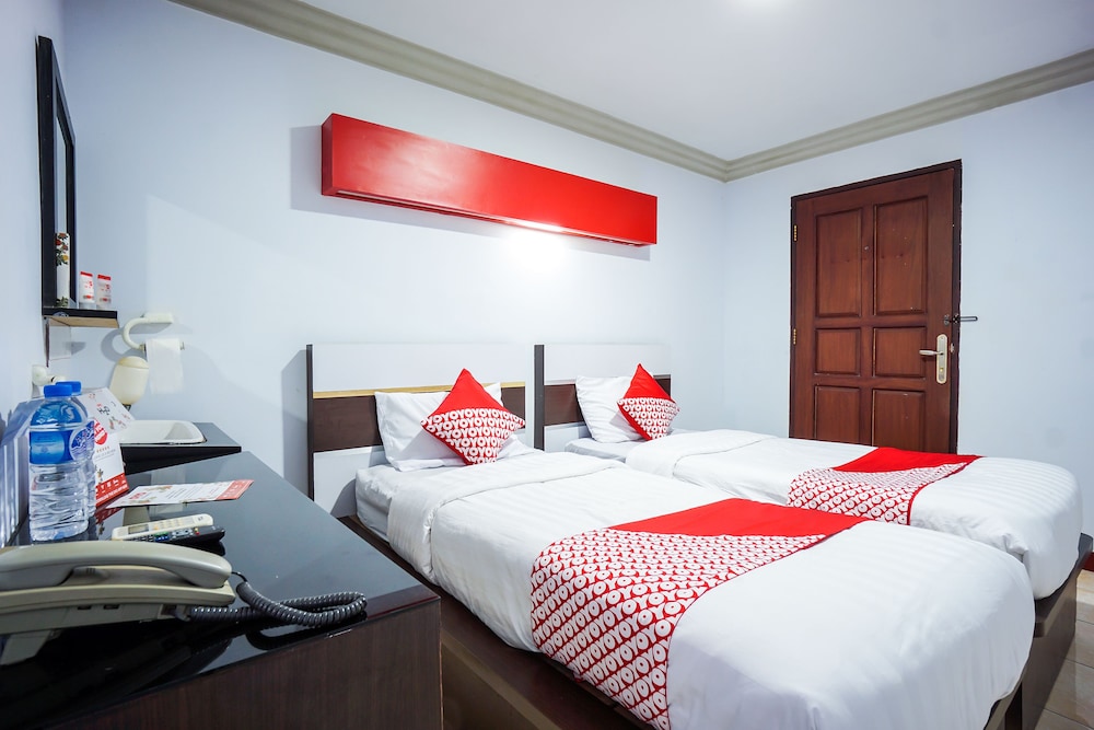 Deluxe Twin Room photo 2