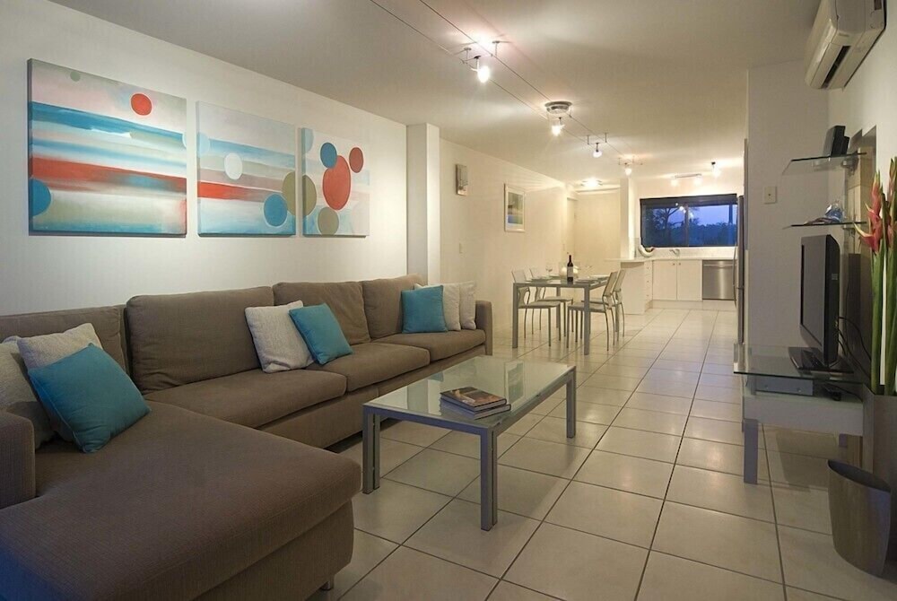 Apartment, 2 Bedrooms, River View photo 2