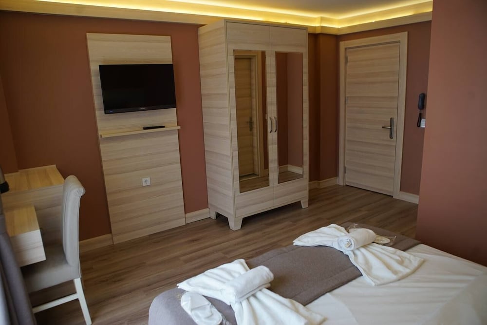 Deluxe Room, 1 Double Bed photo 3