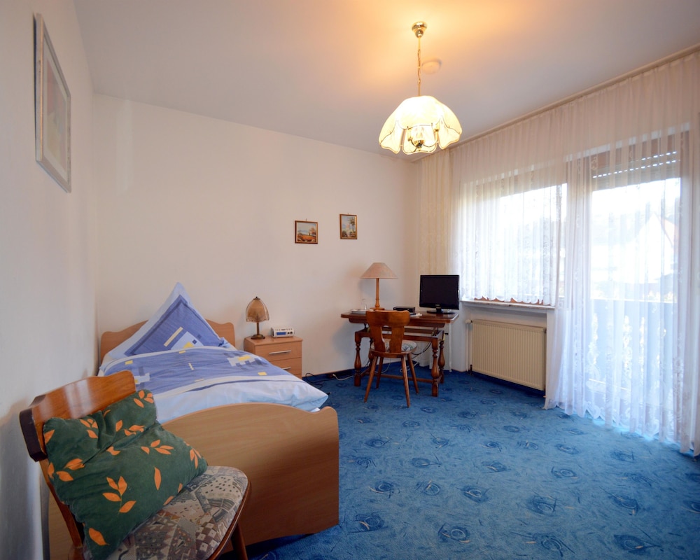 Standard Single Room, Ensuite, Garden View (mit Balkon) photo 2