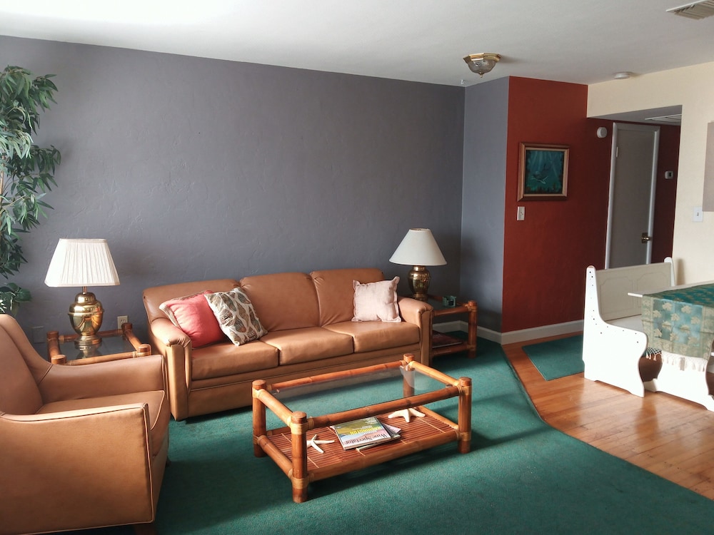 Premier Bungalow, 1 Queen Bed with Sofa bed, Beach View photo 1