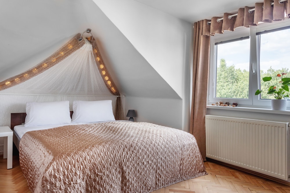Economy Studio Suite, 1 Queen Bed, Non Smoking