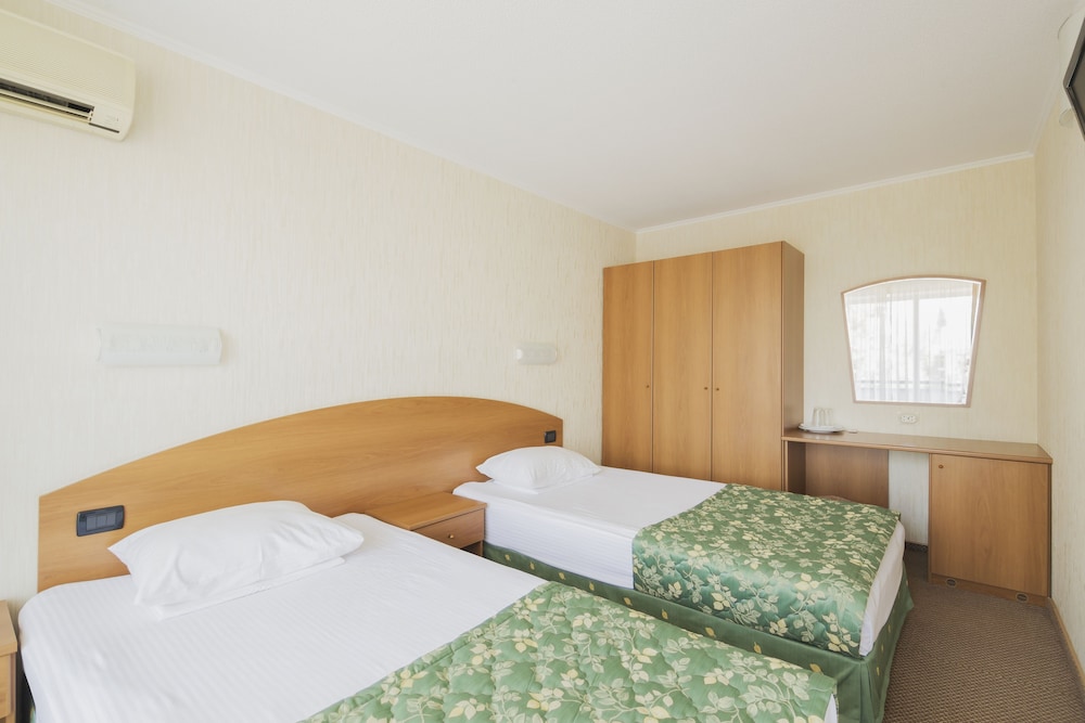 Superior Twin Room photo 3
