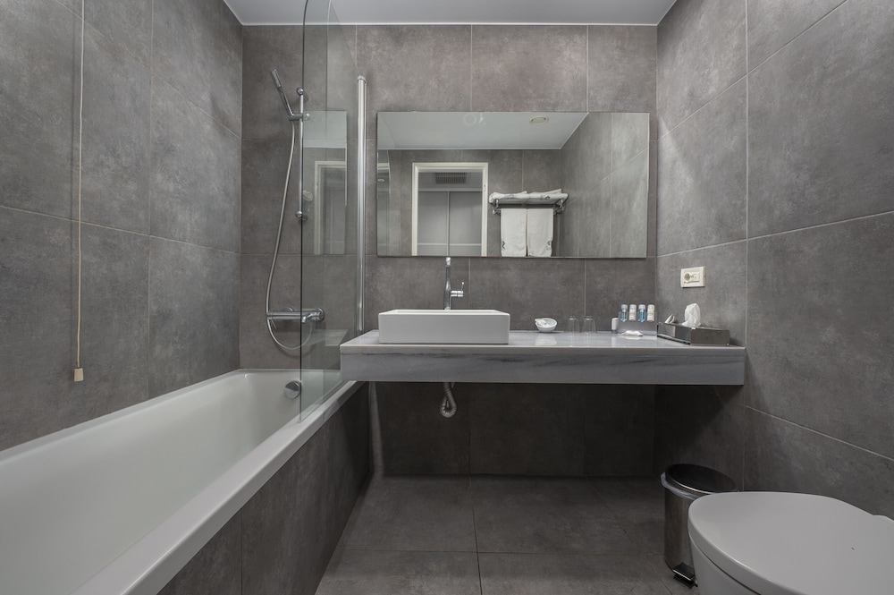 Standard Room, Sea View - Photo 4