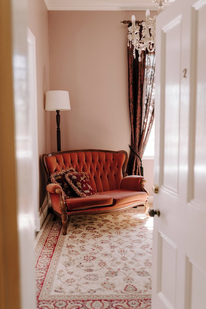The Victorian Rooms (separate private bathroom) photo 2