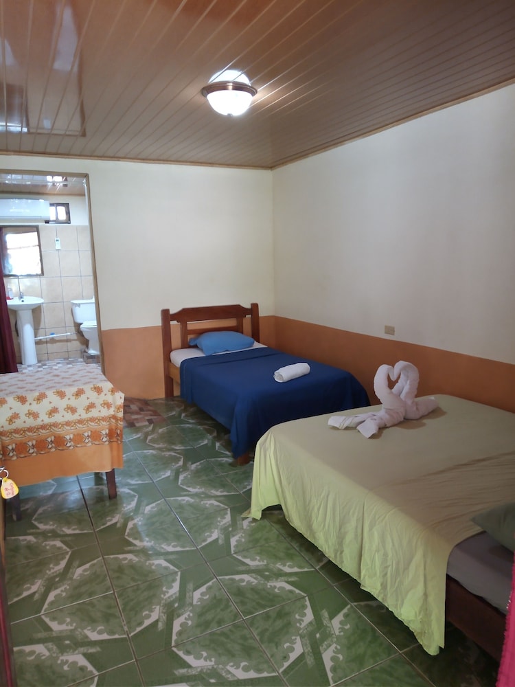 Triple Room, Multiple Beds photo 1