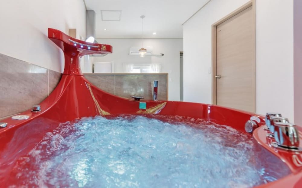 Room (201 (Jet Spa))