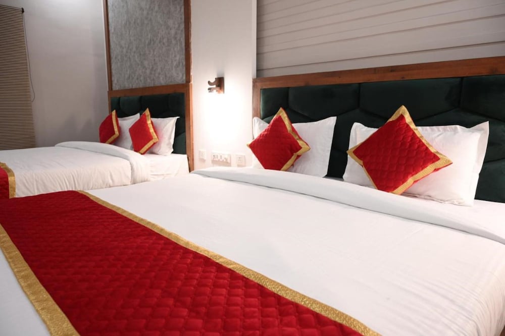 Deluxe Quadruple Room photo 3