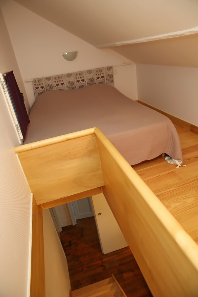 Quadruple Room (Pyrenees         ) photo 2