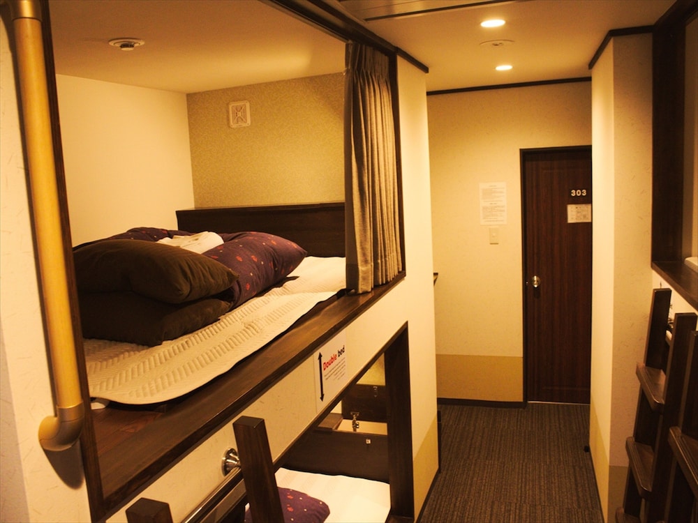 Mixed Dormitory Double bed (Shared Bathroom) photo 1